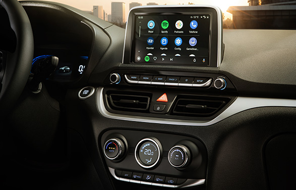 Hyundai-HB20-disenio-consola-central