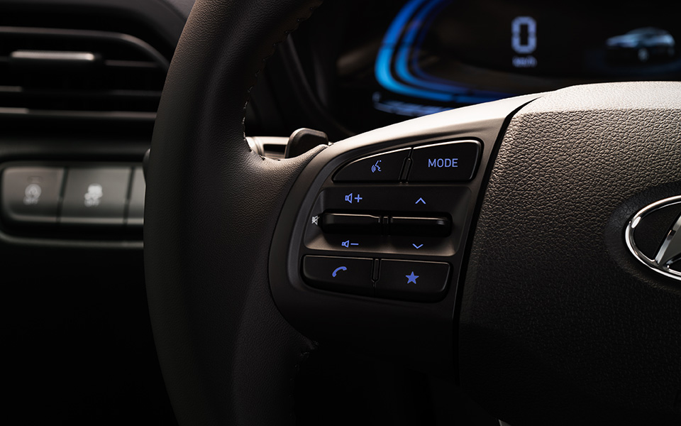 Hyundai-HB20-interior-volante-comandos